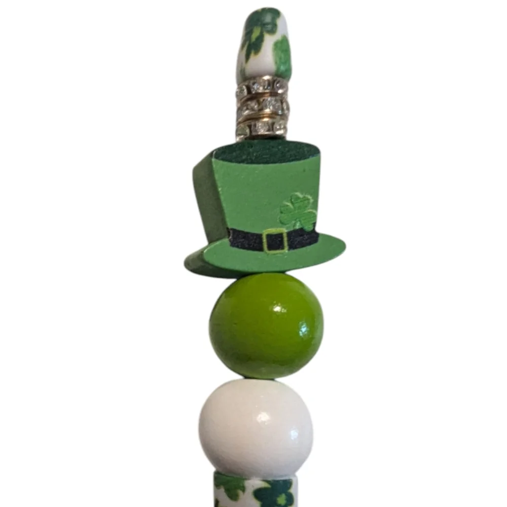 Hand crafted St. Patrick's Day Pen Green White Beads shamrock  sparkle H-011